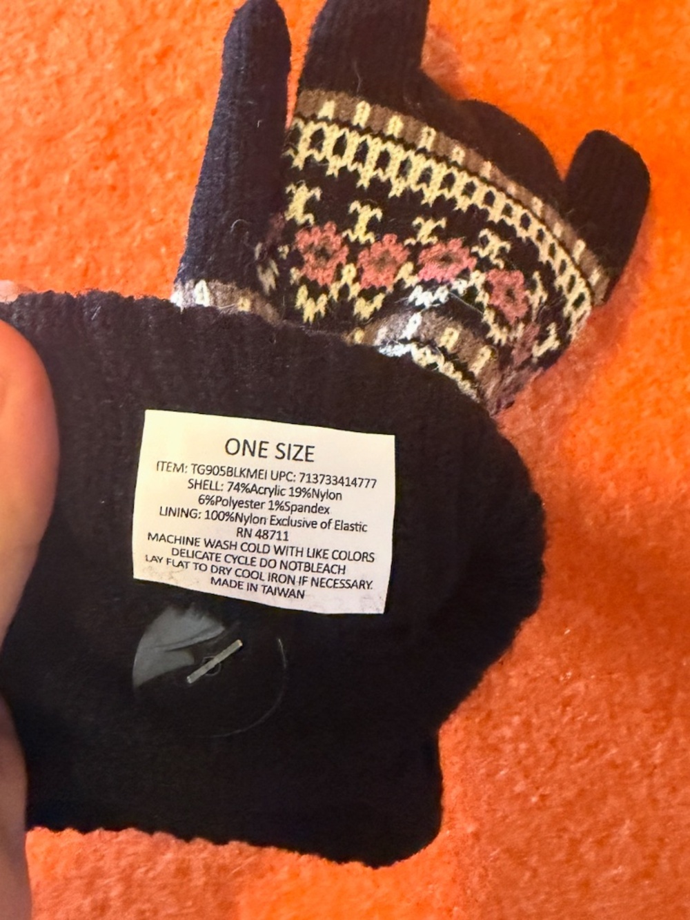 Black, pink and cream nordic jacquard gloves NWT - Picture 5 of 10